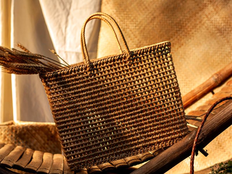 Rattan naturalny, a syntetyczny