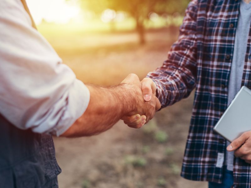 Współpraca z zagranicznymi rolnikami – dlaczego warto nawiązywać kontakty międzynarodowe?